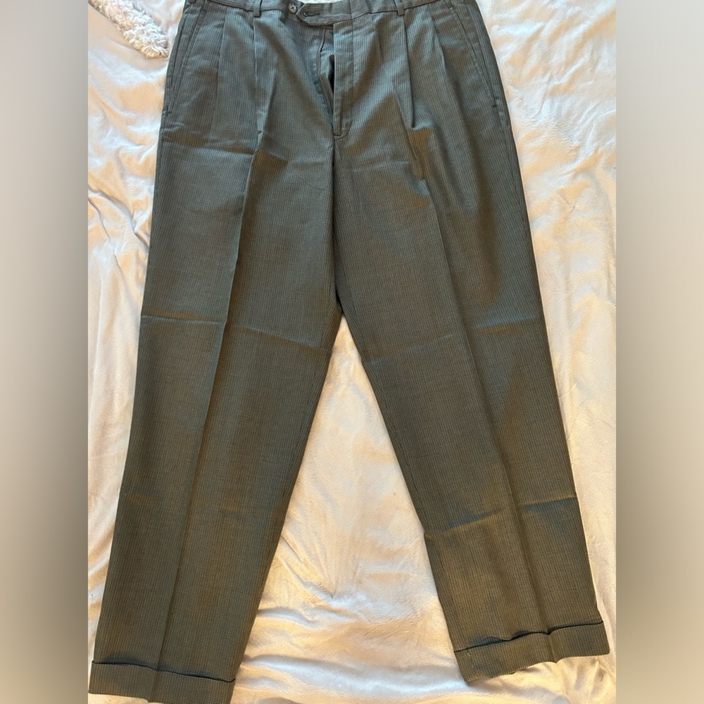 10% Wool. 36W. Regular length. (About 32”) Dark Brown, Green color. Suit pant.